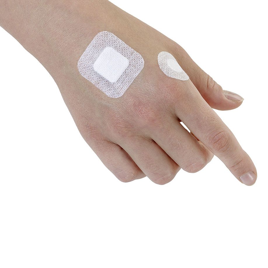 Quadra Med Square  38 x 38 mm - Vlies-Wundverband mit Antiseptikum Chlorhexidindigluconat