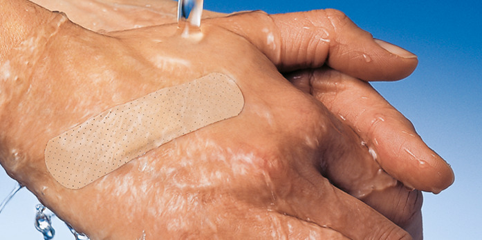 Hartmann DermaPlast Water Resistant Pflasterstrips - wasserdichte Pflaster